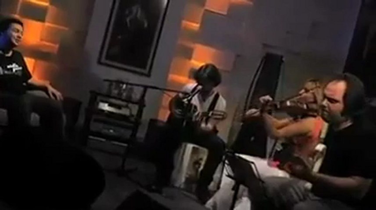 Fırat Tanış - Yani Olmuyor -