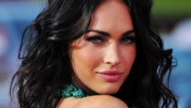 Megan Fox Joins Twitter Minutes After Death Hoax![HD]