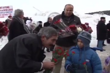 ''Türkiye Şehitleriyle Yürüyor''