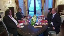 Gérard Depardieu rencontre Vladimir Poutine à Sotchi