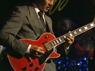 Etta James - Somethings Got A Hold On Me (Live at Montreux 1989)