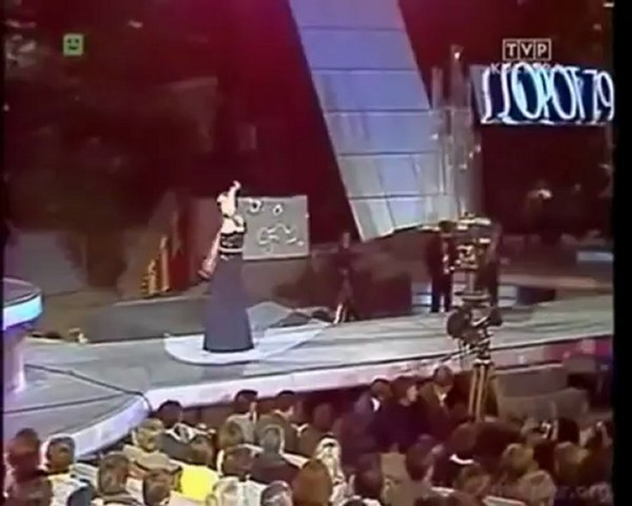 Cserháti Zsuzsa-Különös szilveszter  (Angolul)