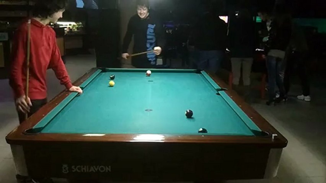 Fun with friends :: Biliardino