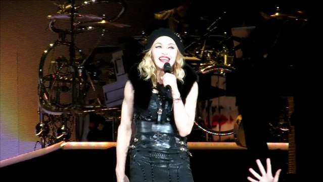 2012.07.12 - MDNA Tour Brussels - Open Your Heart (HD)