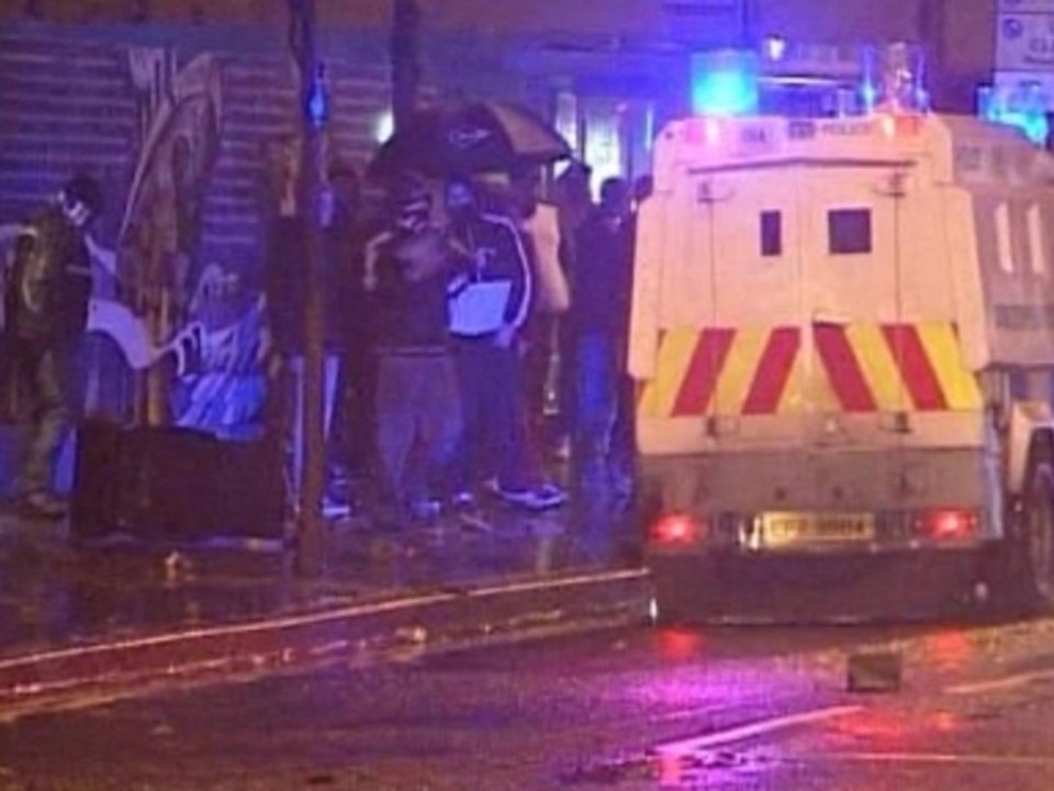 British loyalists clash with police