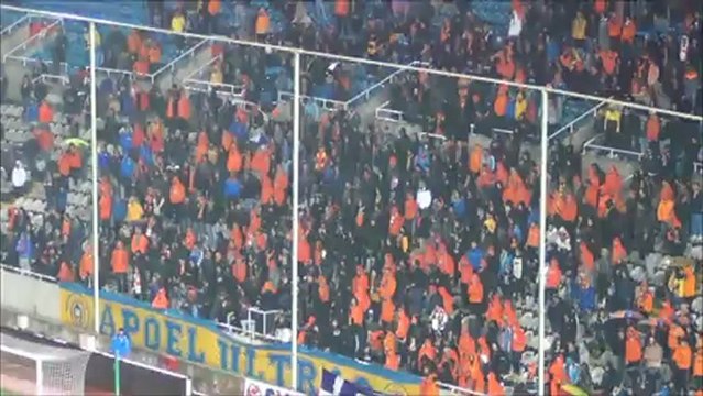 ΑΠΟΕΛ-Αλκή-οπαδοί ΑΠΟΕΛ μετά το 0-1 (4)