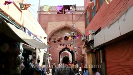 Agra-Taj Mahal-30.mov