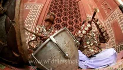 Agra-Taj Mahal-48.flv