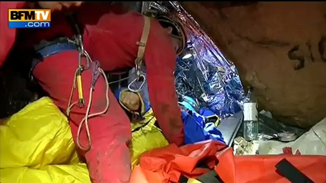 Sous terre, avec les spéléologues sauveteurs