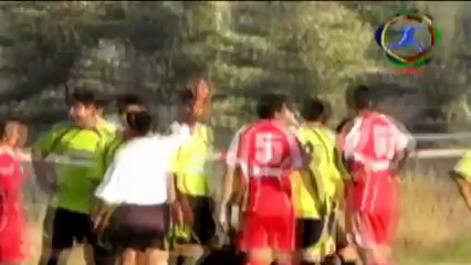 Incredibile in Cile, arbitro pestato in campo!