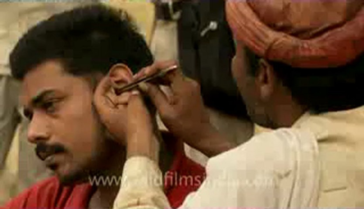 Ear cleaner-1.flv