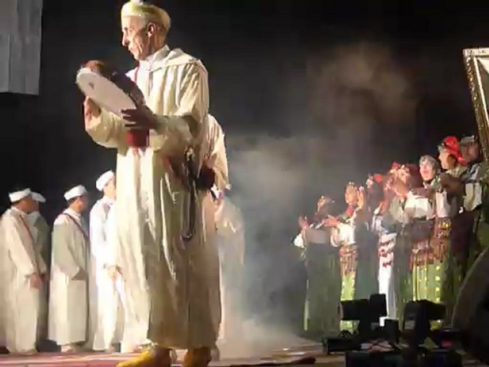 EL MAESTO IHIA BOUKDIR  AU  THEATRE MOHAMED  6   PART  1