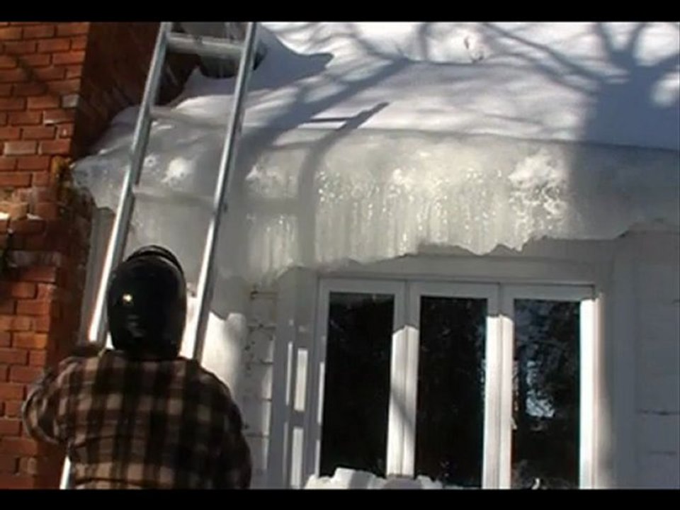 cassage de la glace du toit du 7 janvier 2013