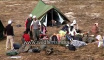 Trekkers camping-MPEG-4 800Kbps.mp4