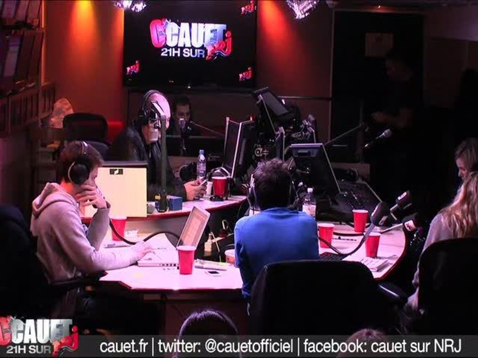Une meuf se prend un gros râteau dans la gueule ! - C'Cauet sur NRJ