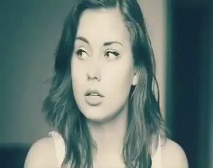 Mimikleriyle insanı kendine aşık eden kız_1 Perikizi.Net