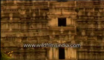 south indian temple-mdv-967-MPEG-4 300Kbps.mp4