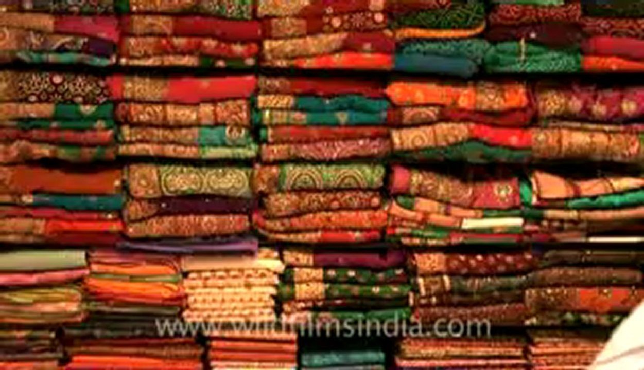vadodara mall-saree shop-2.flv