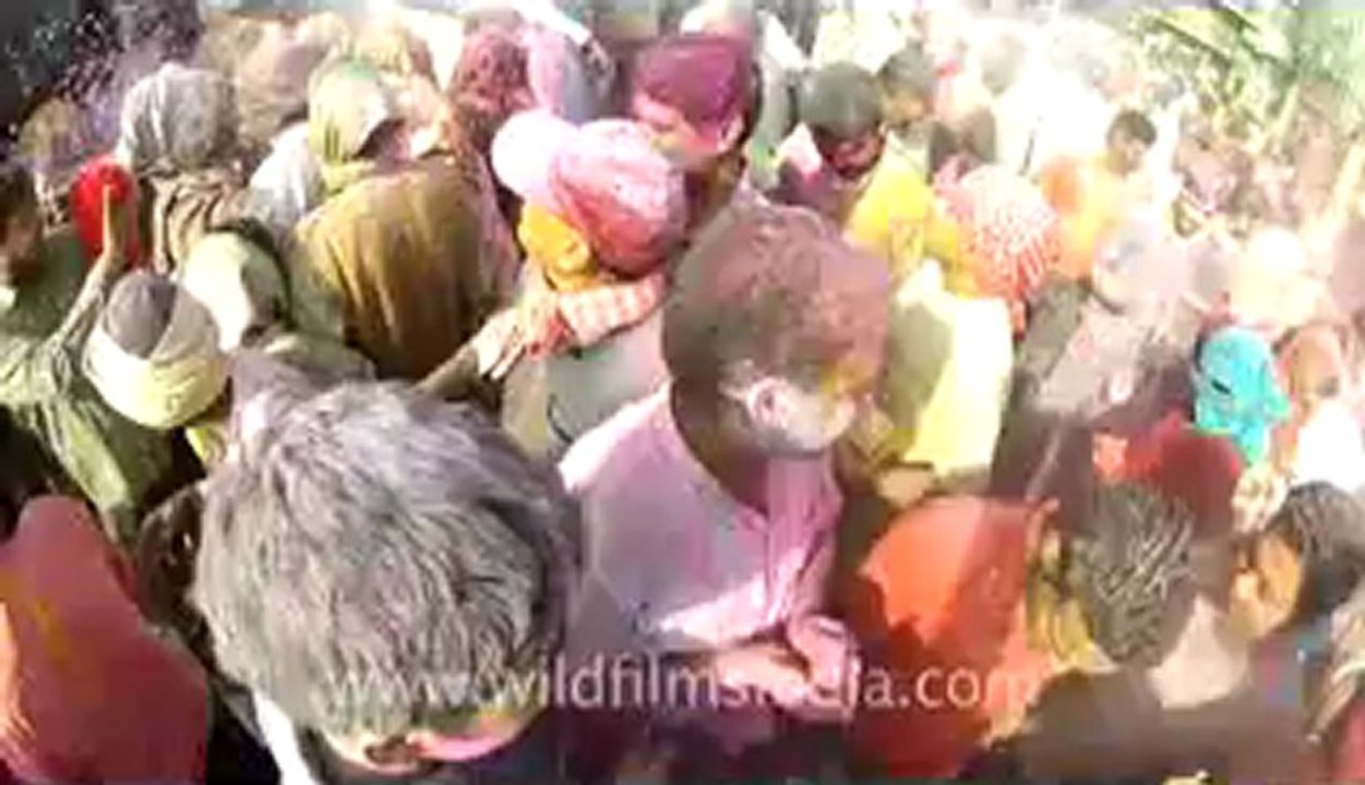 varanasi-vrindaban-10.flv