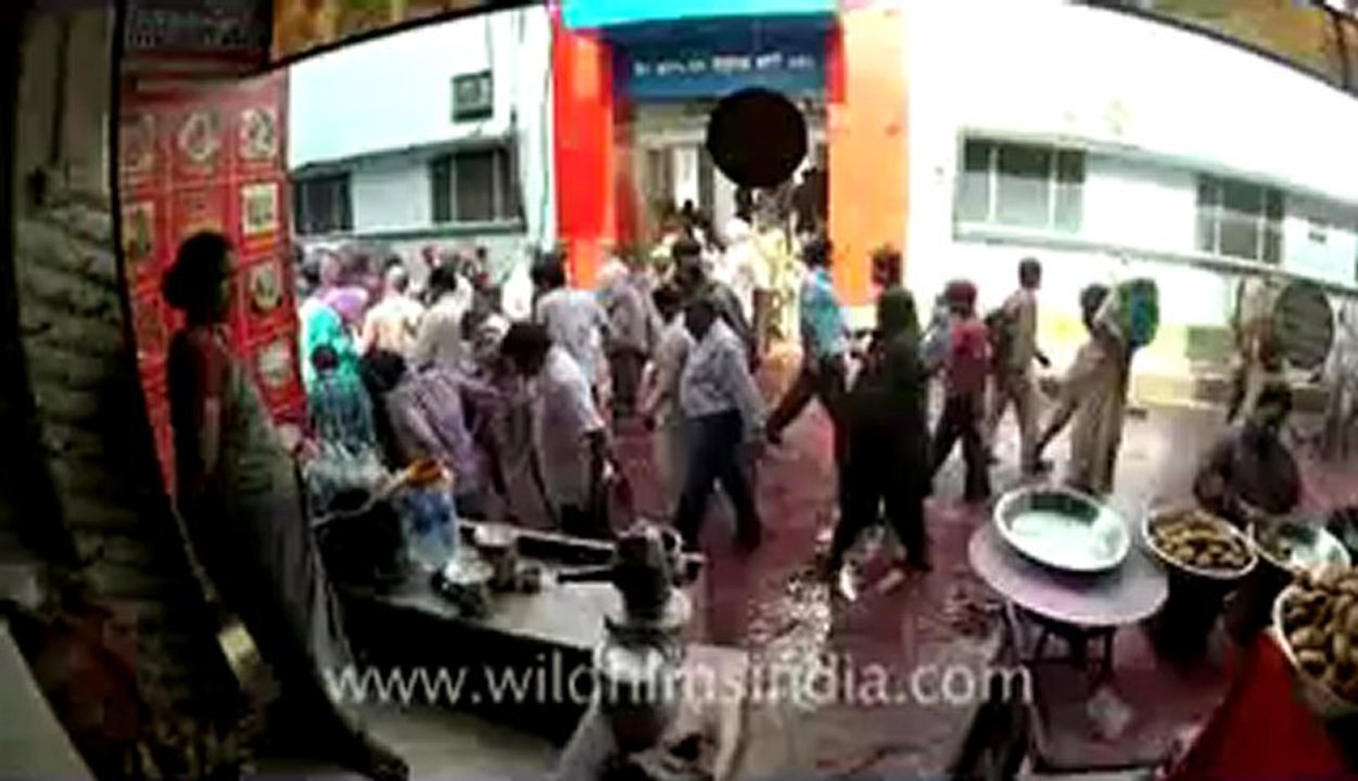 varanasi-vrindaban-17.flv