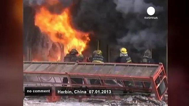 Un centre commercial prend feu à Harbin,... - no comment