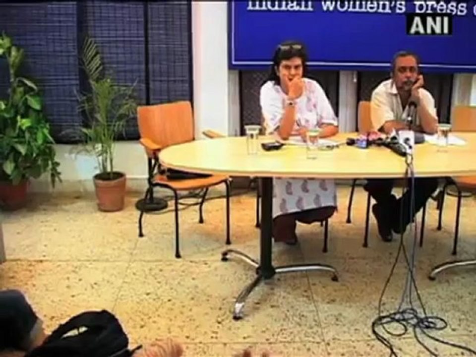 Activists demands Chidambaram's resignation over Maoists encounter.mp4