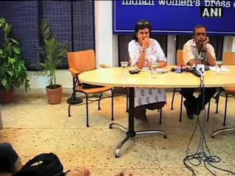 Activists demands Chidambaram's resignation over Maoists encounter.mp4