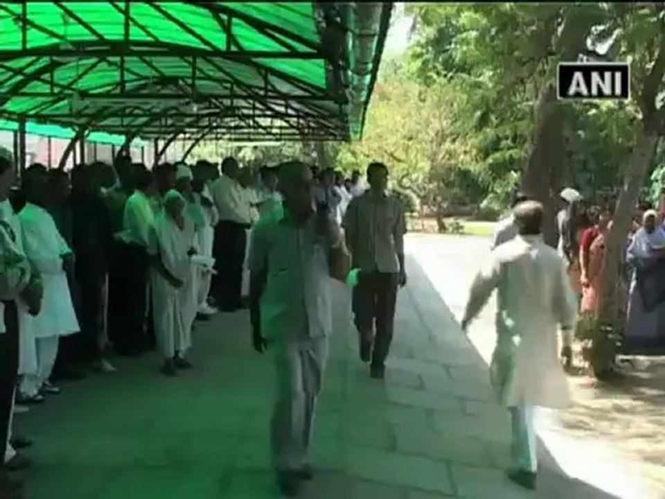 Gehlot's Jansunwai reaches far and near.mp4