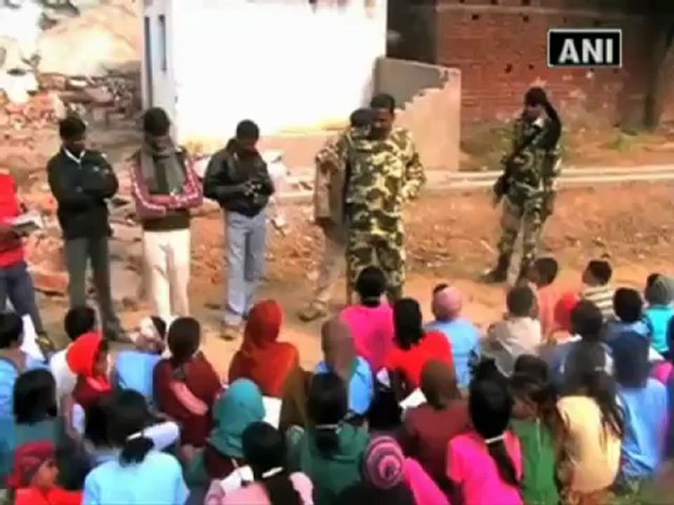 Maoists disrupt bridge construction.mp4