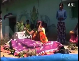 Maoists kill a BJP leader in Jharkhand.mp4
