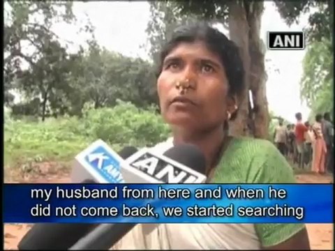 Maoists kill two locals in Orissa suspecting them as police informers.mp4