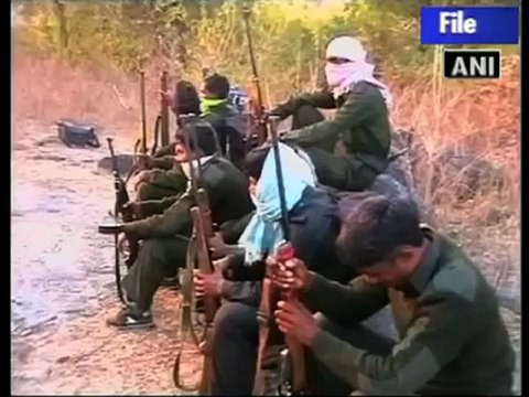 Maoists shot dead contractor in Latehar.mp4