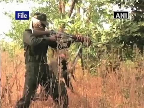Maoists torch four Dumpers, construction material.mp4