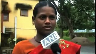 Woman Maoist surrenders in Odisha.mp4