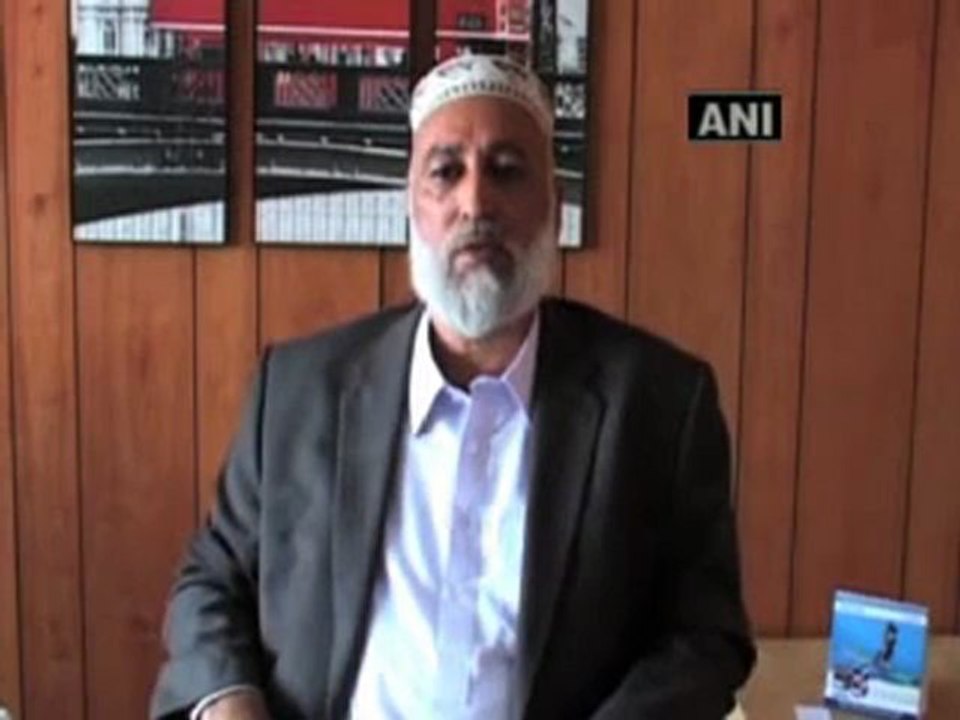 Zardari's shoe thrower justifies his action.mp4