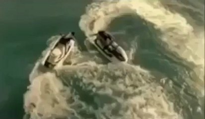 BU VİDEOYU İZLEYEN BİNLERCE GENÇ NAMAZA BAŞLADI.