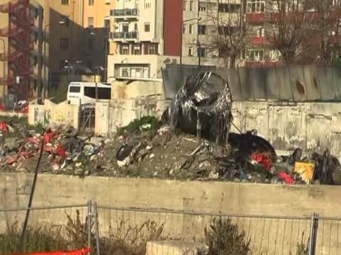 Napoli - De Magistris e la nuova emergenza rifiuti (07.01.13)