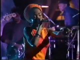 Lauryn Hill, Ex Factor, live on TFI Friday