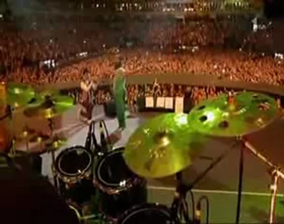 Vesna Zmijanac & Dino Merlin - Kad zamirišu jorgovani (BG Arena 2011.)