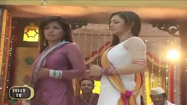 *Drashti Dhami* Madhubala EIEJ Telly Bytes Segment 07/01/2013
