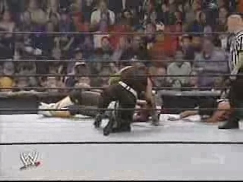 RAW17oct05