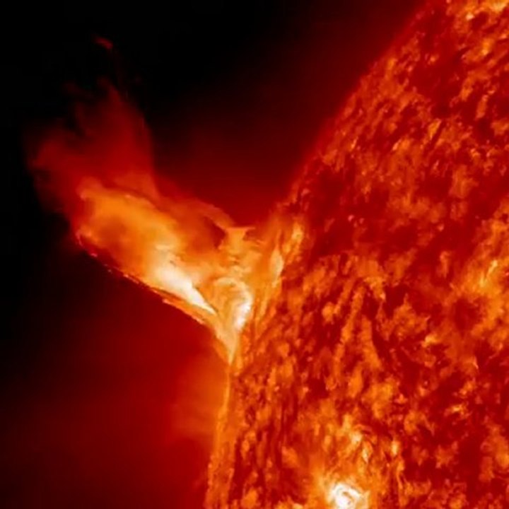 Eruption solaire: un ballet sur le soleil