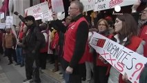 Virgin France workers protest at closure threat