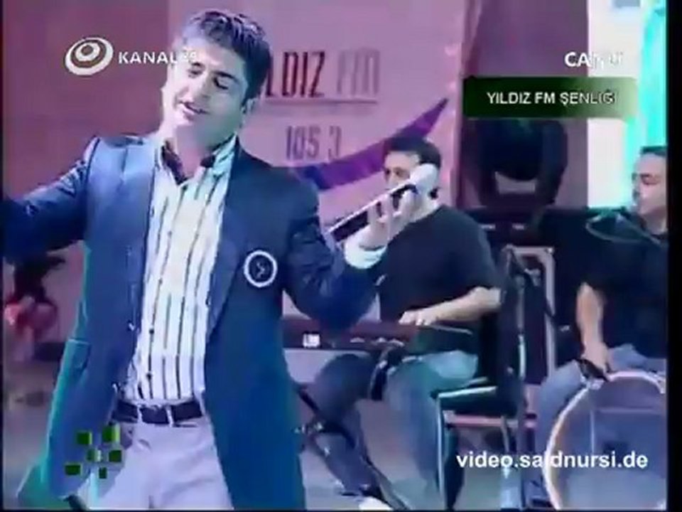 Sedat Uçan & Döndüm Mevlana Gibi - http://www.ilahidinle.be/