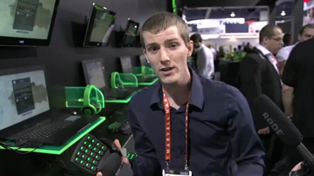 Razer Orbweaver Cherry MX Blue Mechanical Gaming Keypad - Linus Tech Tips CES 2013