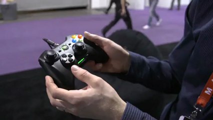 Razer Sabertooth Xbox 360 & PC Game Controller with Programmable Buttons - Linus Tech Tips CES 2013
