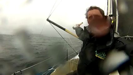 Champagne pour Arnaud Boissières au cap Horn