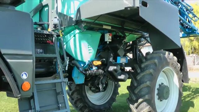 Pulvérisateur automoteur BERTHOUD RAPTOR FC