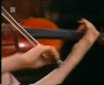 Violon - Hilary Hahn - Gigue en D - Moll - Bwv 1003 - N° 2 - J. S. Bach-