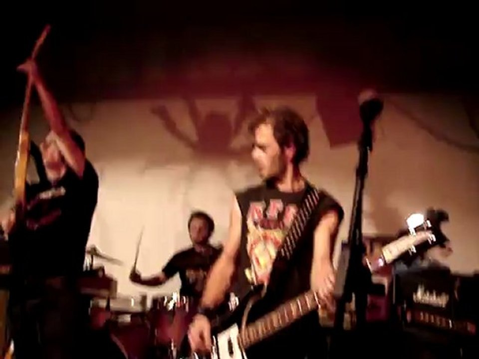 Brigitte Bop à Juvisy - Salir ton costard